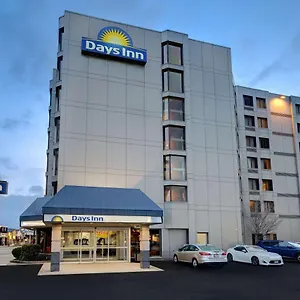 Days By Wyndham Near The Falls Hotel Niagara Falls